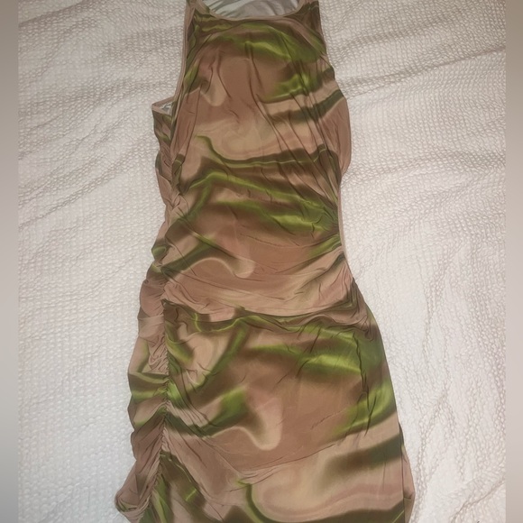 Green Printed Ruched Cut Out Midi Dress size 12 PLT - Picture 3 of 4